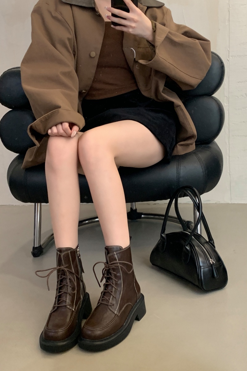 British Style Chunky Sole Platform Martin Boots Women 2025 New Retro Round Toe Lace Up Thick Heel Slim Fit Versatile Fashion - Image 4