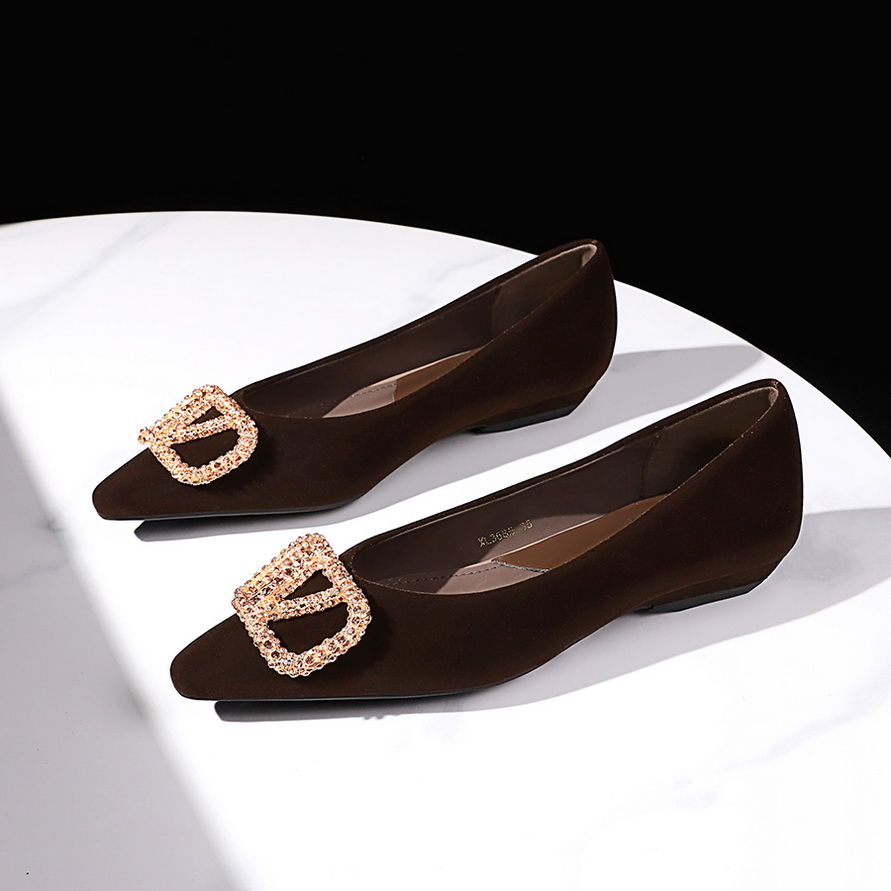 French Pointed Toe Elegant Flat Shoes Fashion Rhinestone Metal V-Buckle Suede Wedge Heel Commuter Shoes for Women - Image 3